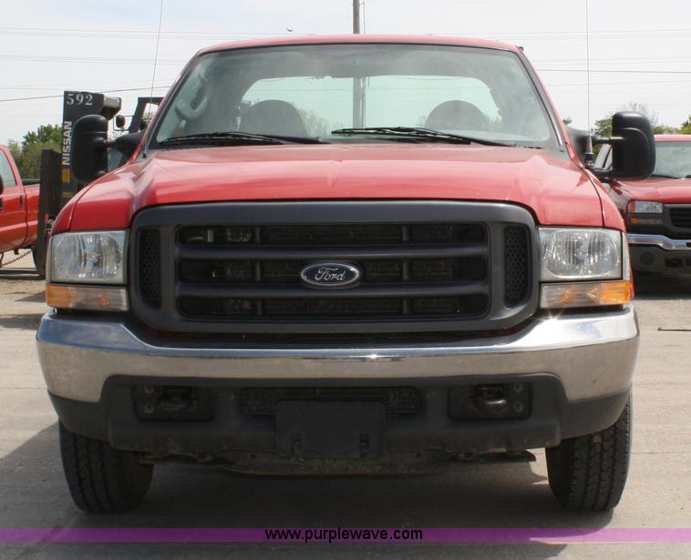 image for item 4776 2004 Ford F250 Super Duty supercab pickup truck