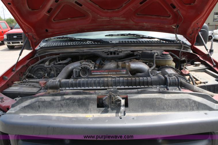 image for item 4776 2004 Ford F250 Super Duty supercab pickup truck