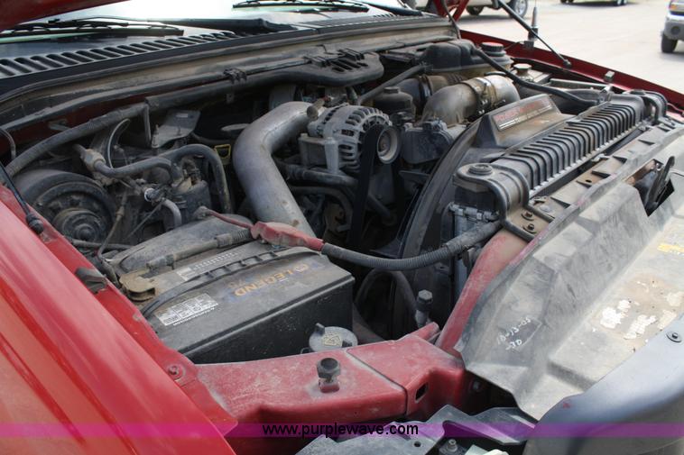 image for item 4776 2004 Ford F250 Super Duty supercab pickup truck