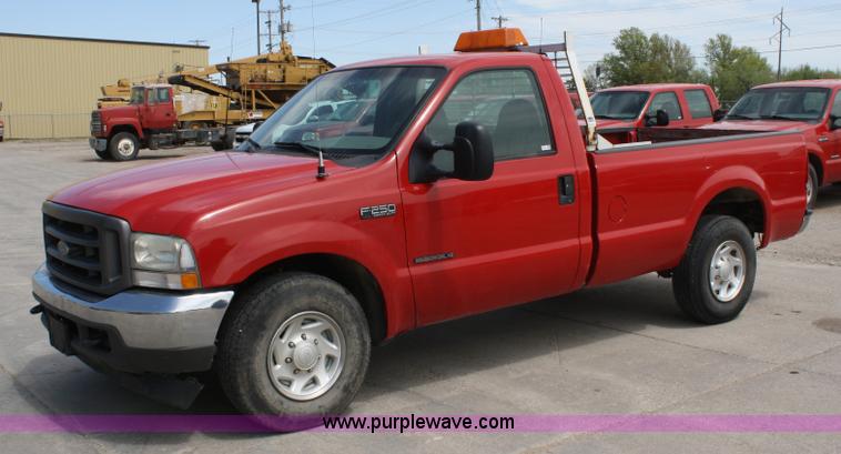 image for item 4777 2002 Ford F250 Super Duty pickup truck