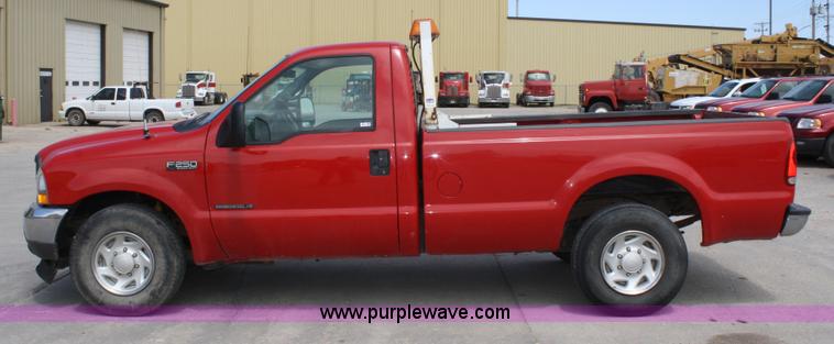 image for item 4777 2002 Ford F250 Super Duty pickup truck