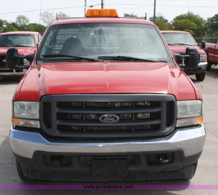image for item 4777 2002 Ford F250 Super Duty pickup truck
