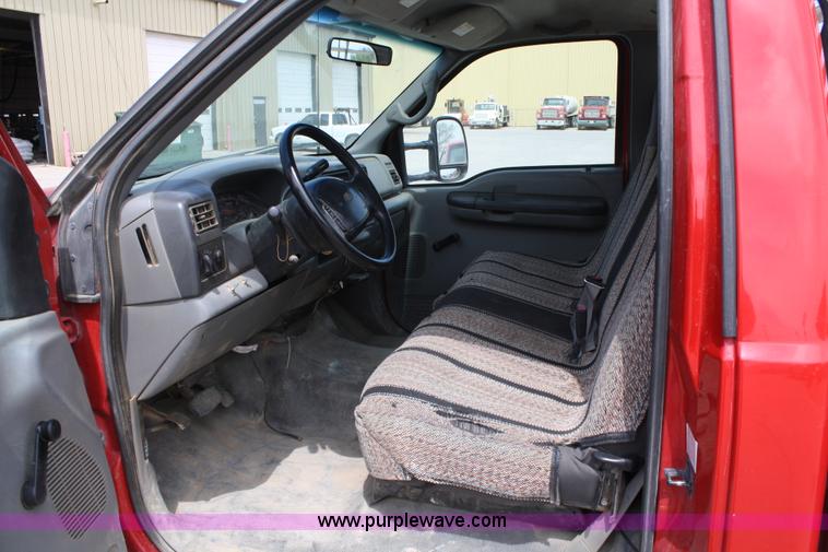 image for item 4777 2002 Ford F250 Super Duty pickup truck