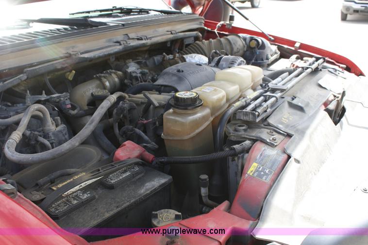 image for item 4777 2002 Ford F250 Super Duty pickup truck