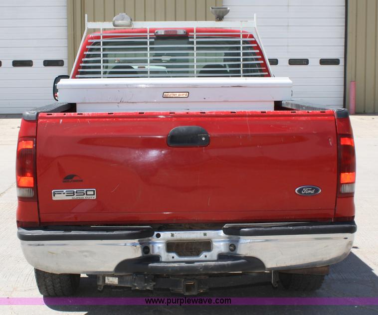 image for item 4784 2006 Ford F350 Super Duty crew cab pickup