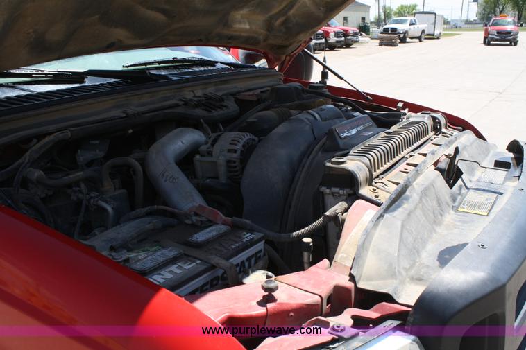 image for item 4784 2006 Ford F350 Super Duty crew cab pickup