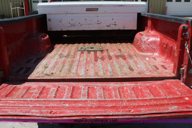 image for item 4784 2006 Ford F350 Super Duty crew cab pickup