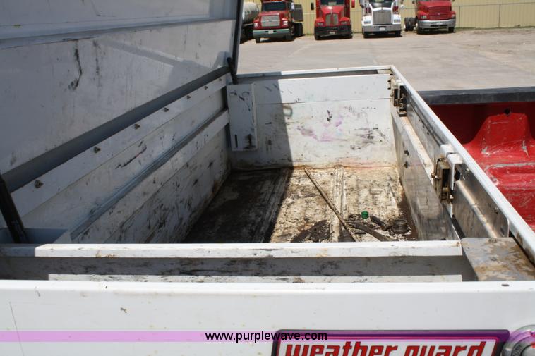 image for item 4784 2006 Ford F350 Super Duty crew cab pickup