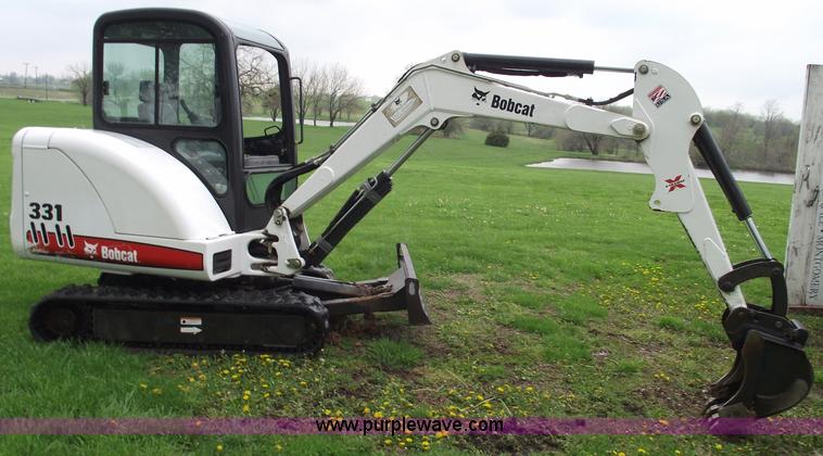 image for item 5432 2008 Bobcat 331G compact excavator