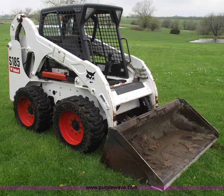 image for item 5433 2008 Bobcat S185 skid steer