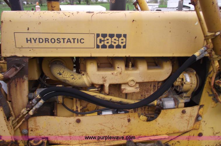 image for item 5435 1975 Case 475 cable plow