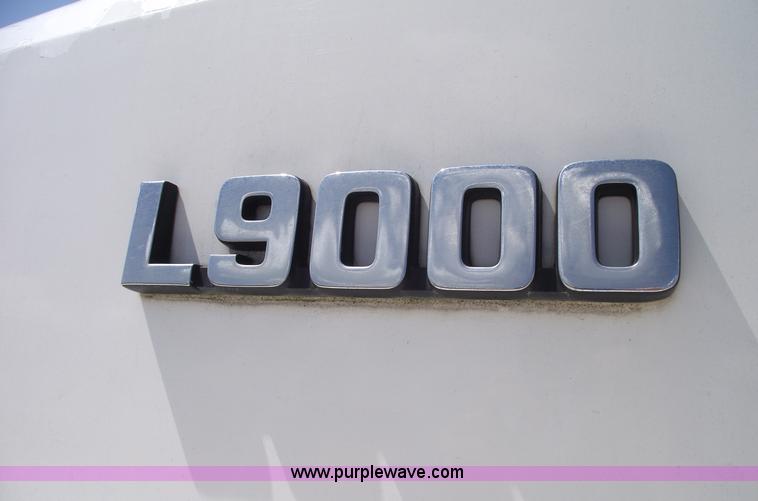 image for item 5440 1994 Ford LN9000 single axle dump truck