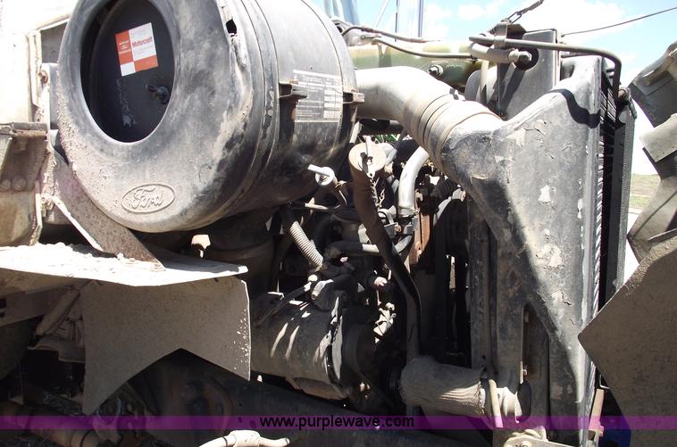 image for item 5440 1994 Ford LN9000 single axle dump truck