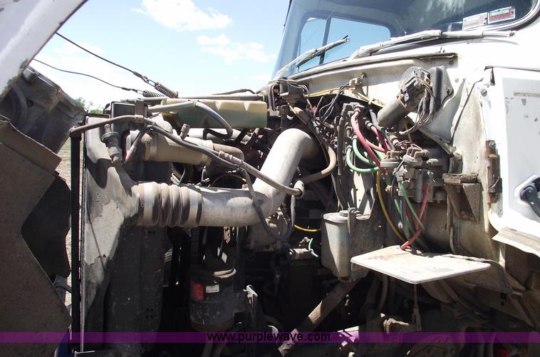 image for item 5440 1994 Ford LN9000 single axle dump truck