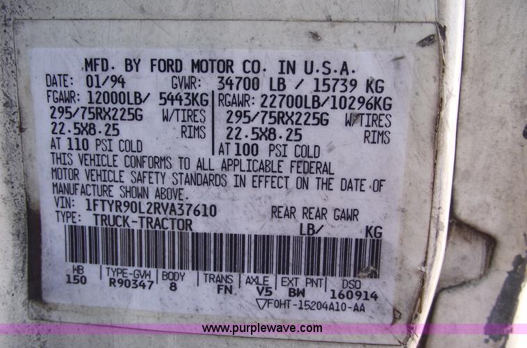 image for item 5440 1994 Ford LN9000 single axle dump truck