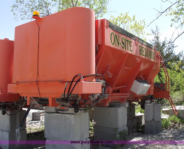 image for item 5507 2001 SiteMix Redi-Mix volumetric mixer