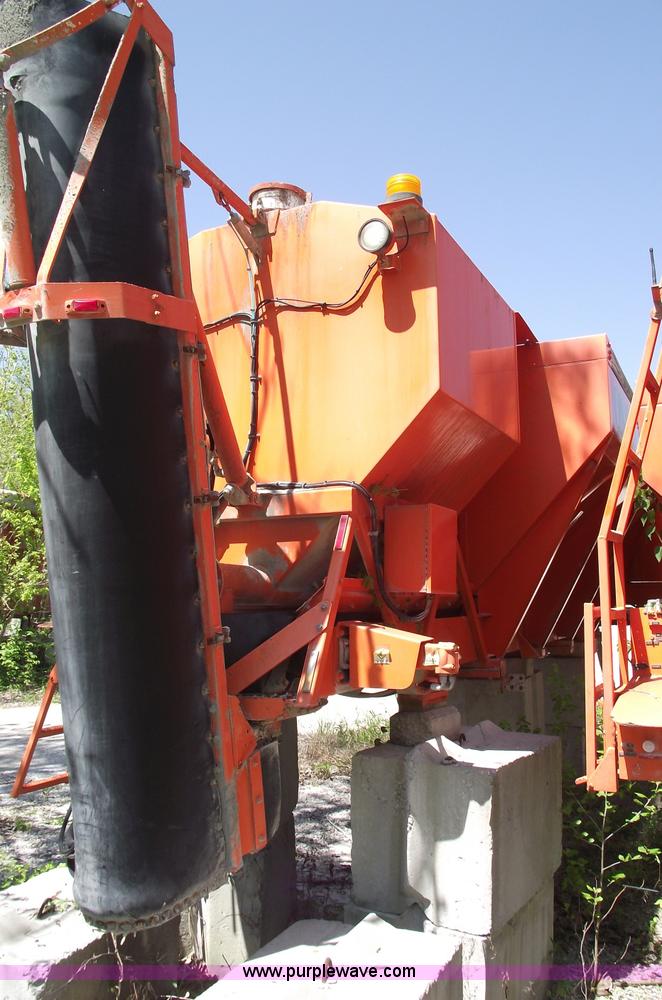 image for item 5507 2001 SiteMix Redi-Mix volumetric mixer