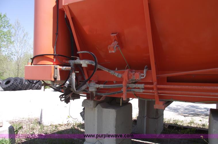 image for item 5507 2001 SiteMix Redi-Mix volumetric mixer