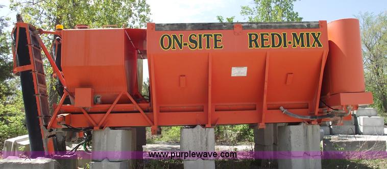 image for item 5508 2001 SiteMix Redi-Mix volumetric mixer