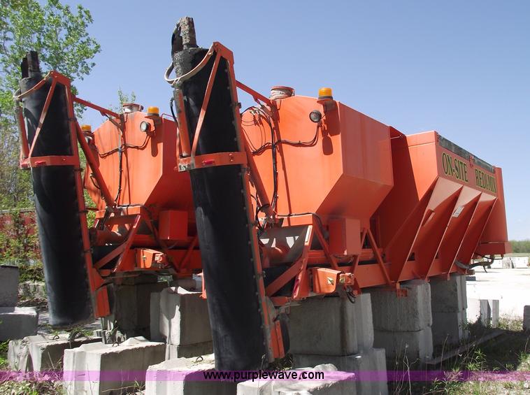 image for item 5508 2001 SiteMix Redi-Mix volumetric mixer