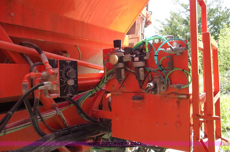 image for item 5508 2001 SiteMix Redi-Mix volumetric mixer