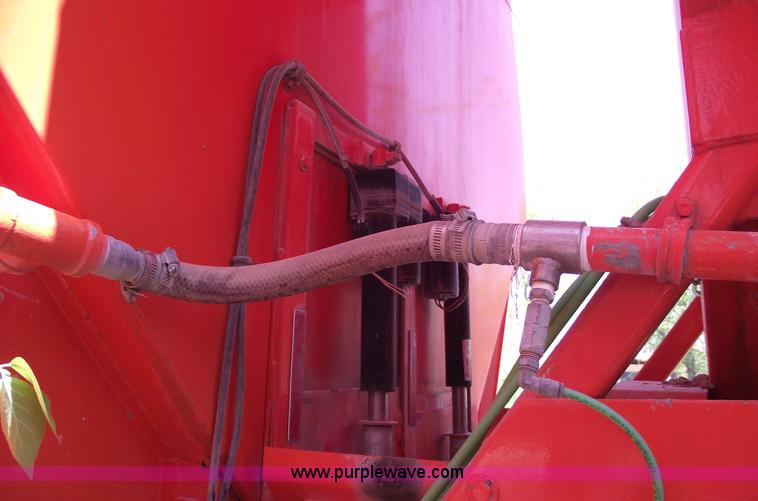 image for item 5508 2001 SiteMix Redi-Mix volumetric mixer