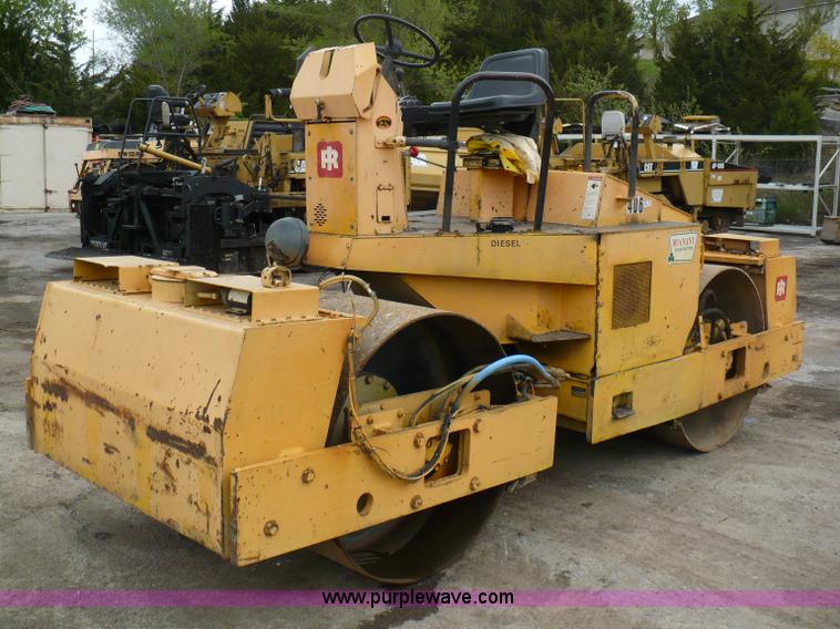 image for item 5881 1989 Ingersoll Rand DD-65 vibratory compactor