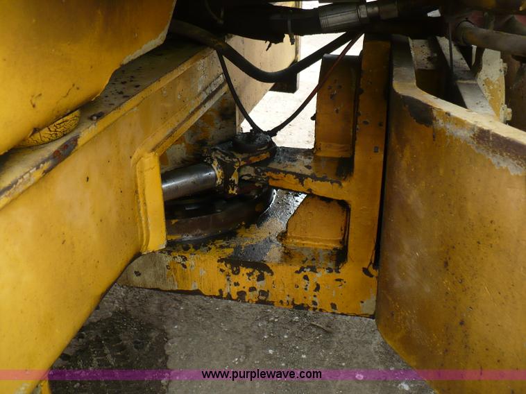 image for item 5881 1989 Ingersoll Rand DD-65 vibratory compactor