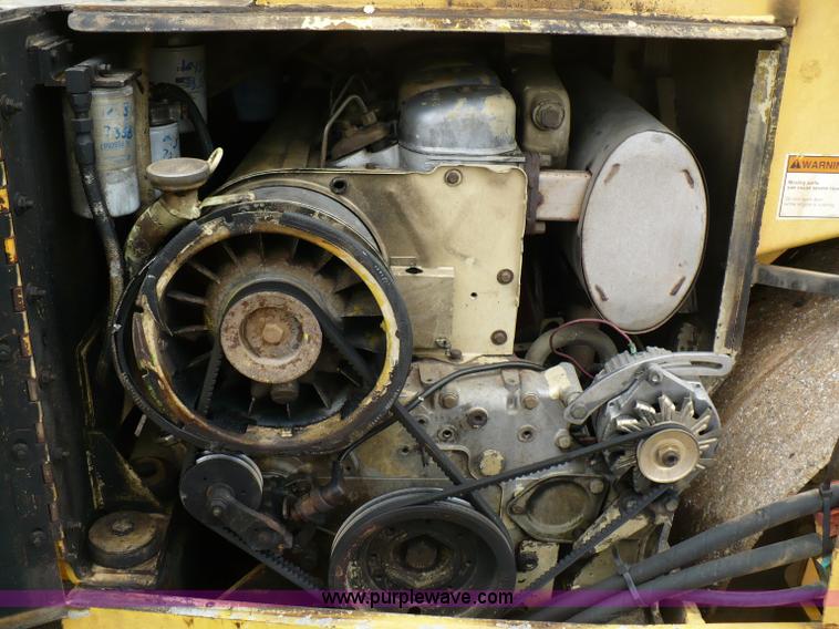 image for item 5881 1989 Ingersoll Rand DD-65 vibratory compactor