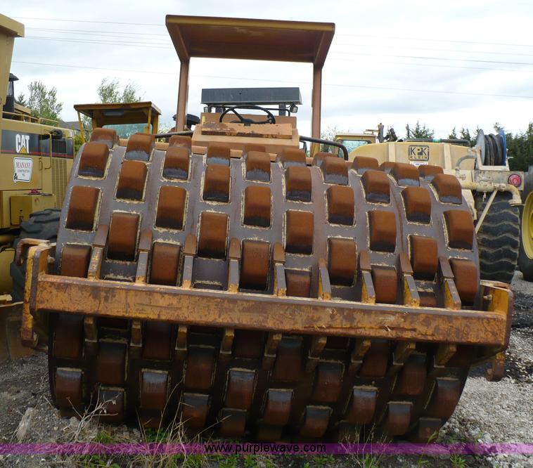 image for item 5883 1980 Dynapac sheeps foot compactor