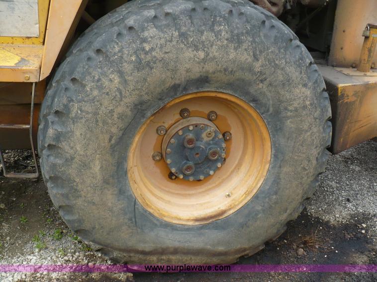 image for item 5883 1980 Dynapac sheeps foot compactor