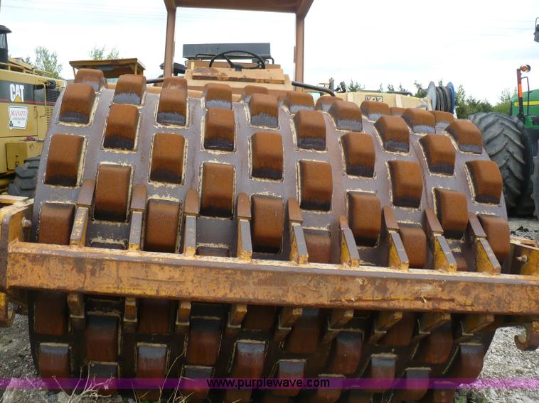 image for item 5883 1980 Dynapac sheeps foot compactor