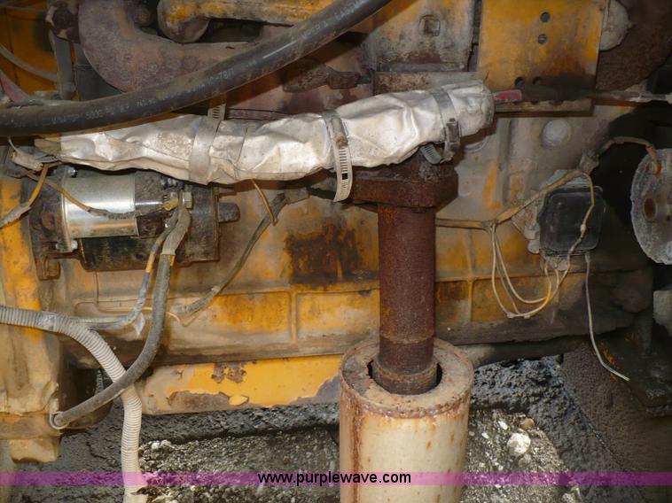 image for item 5884 1972 Galion Roll-O-Matic flat wheel roller