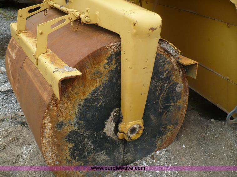 image for item 5884 1972 Galion Roll-O-Matic flat wheel roller