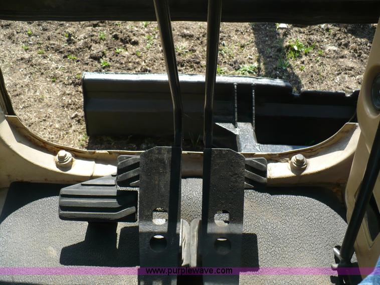 image for item 5886 Caterpillar 307 excavator