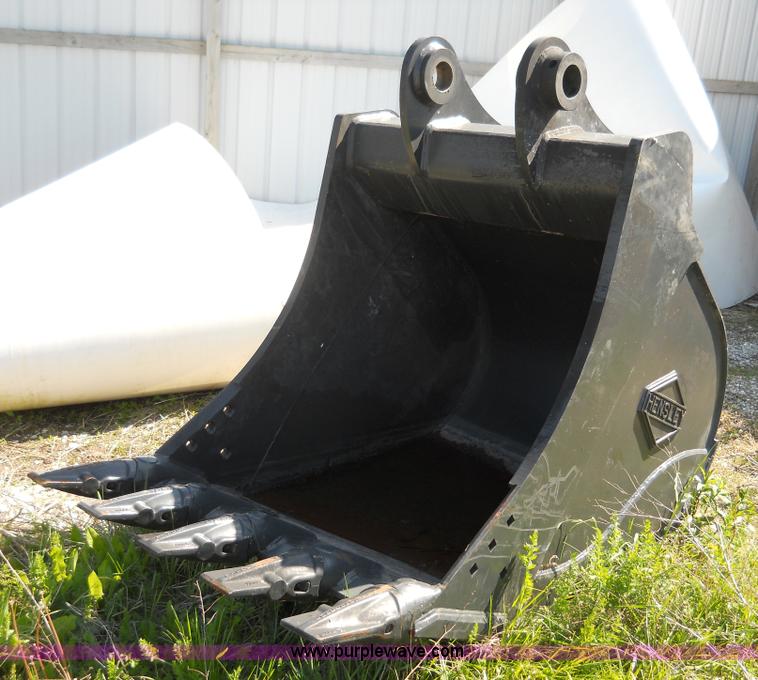 image for item 7862 Hensley PC300 excavator bucket