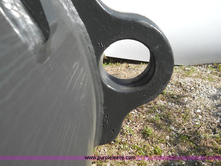 image for item 7862 Hensley PC300 excavator bucket