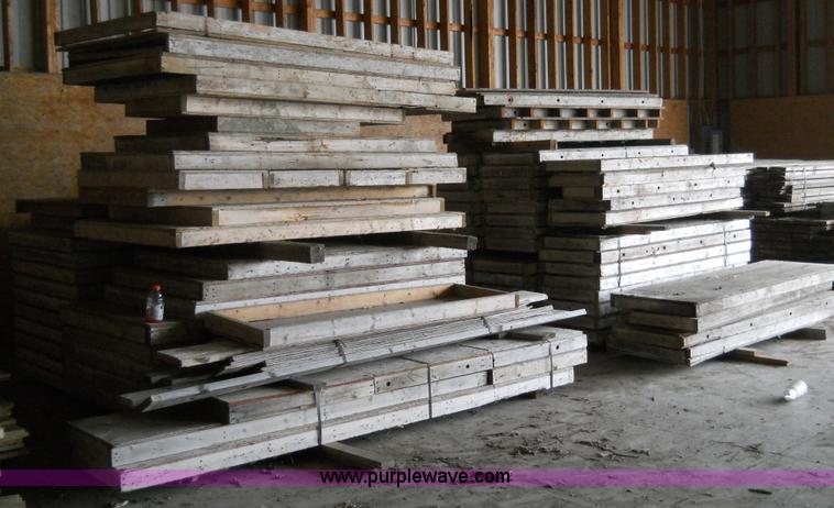 image for item 7869 Forms used for bridge walls