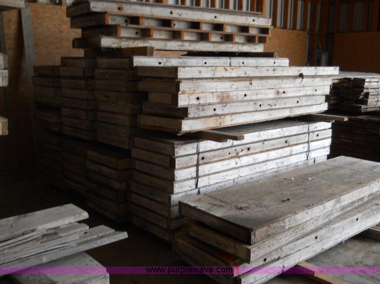 image for item 7869 Forms used for bridge walls