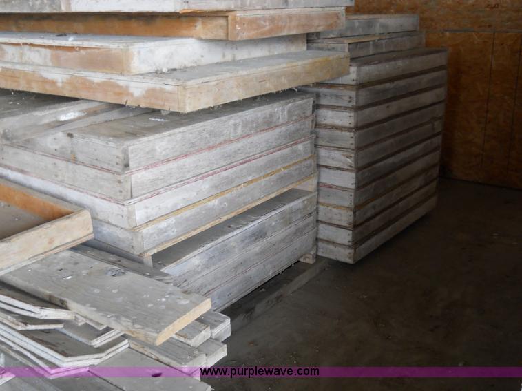 image for item 7869 Forms used for bridge walls