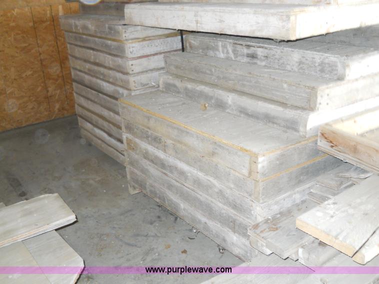image for item 7869 Forms used for bridge walls