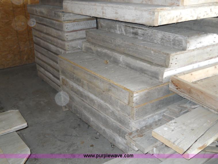image for item 7869 Forms used for bridge walls