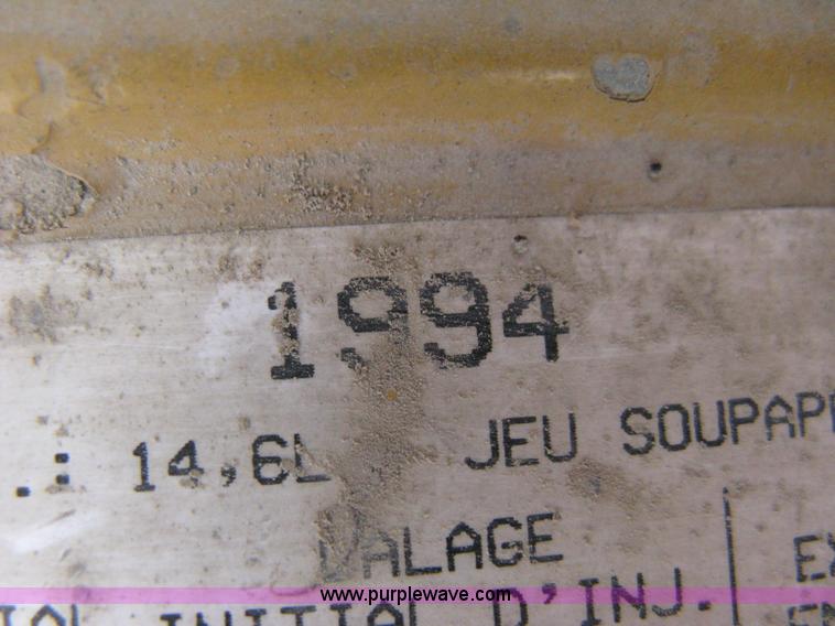 image for item 8048 1994 International 9400 dump truck