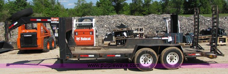 image for item 8253 2004 Kodiak 18' trailer