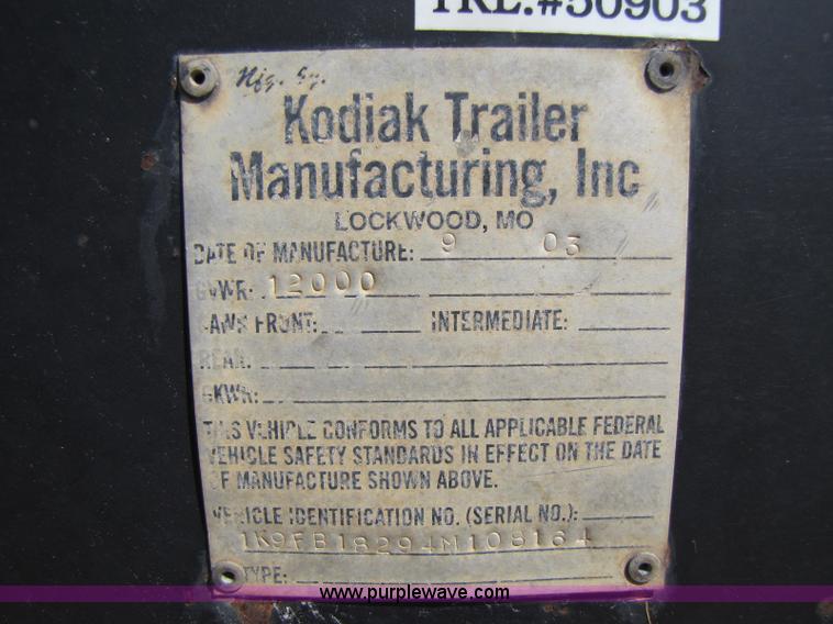 image for item 8253 2004 Kodiak 18' trailer