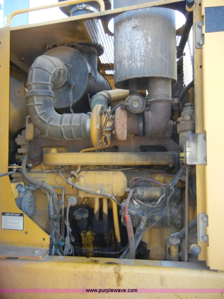 image for item 8535 1998 John Deere 770CH motor grader