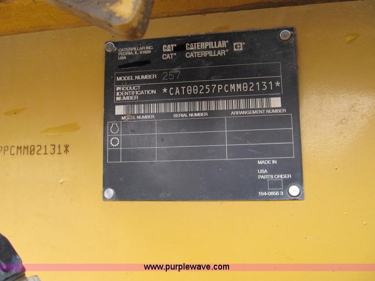 image for item 8979 2002 Caterpillar 257 skid steer