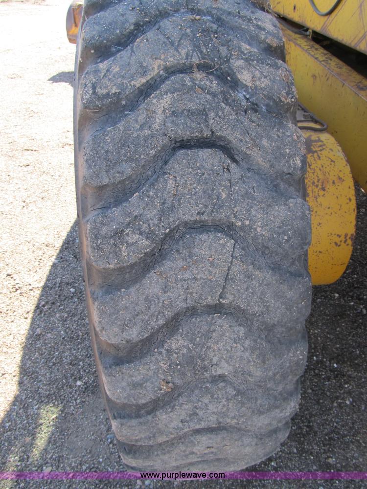 image for item 8981 Caterpillar 12E motor grader