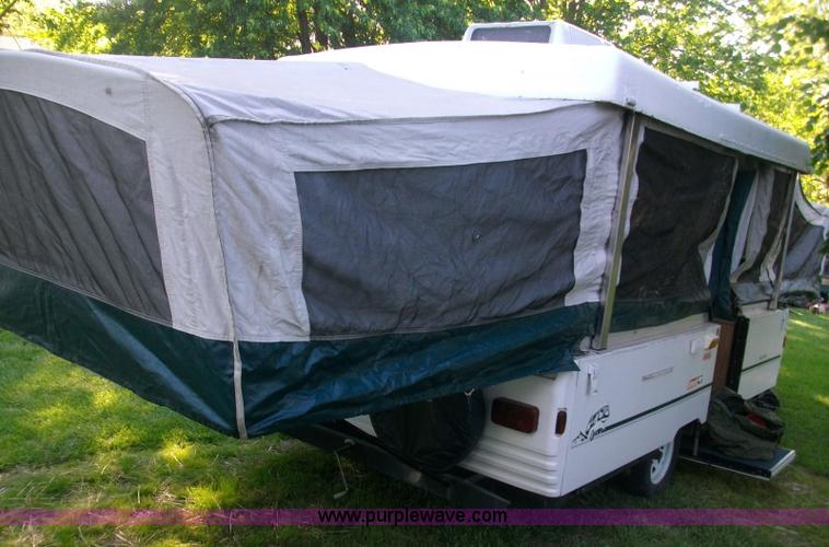 image for item 1016 1995 Coleman Fleetwood pop-up camper