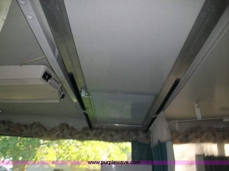 image for item 1016 1995 Coleman Fleetwood pop-up camper